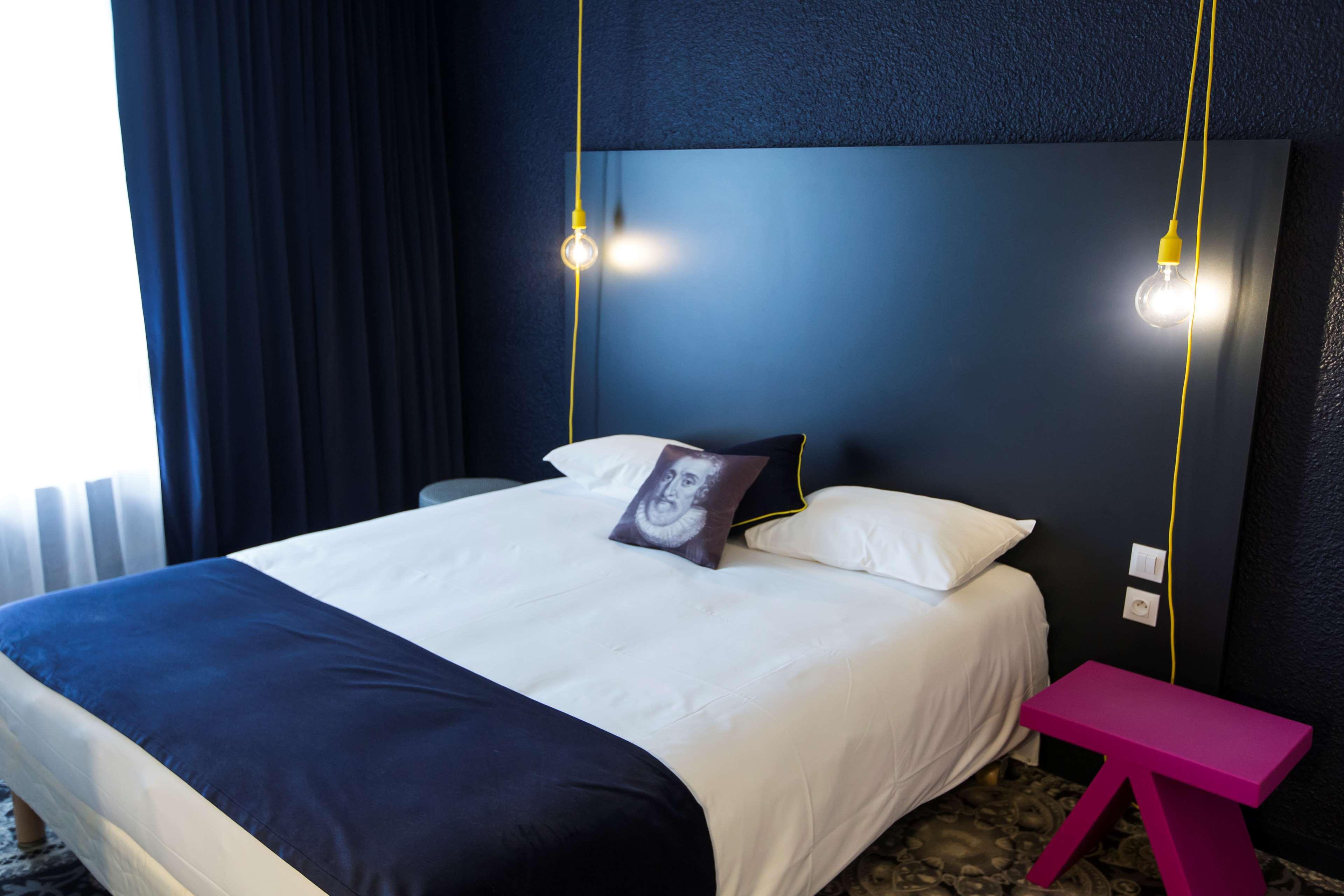 กีริอาด มงชาแน็ง Hotel มงต์ชาแน็ง ภายนอก รูปภาพ